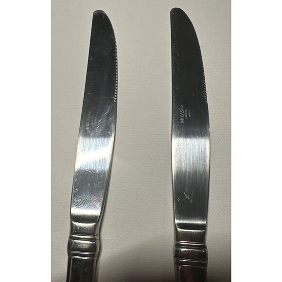 Mikasa HARMONY Glossy Set of 2 Dinner Knives 18/10 Stainless Flatware. Preowned - Picture 3 of 9